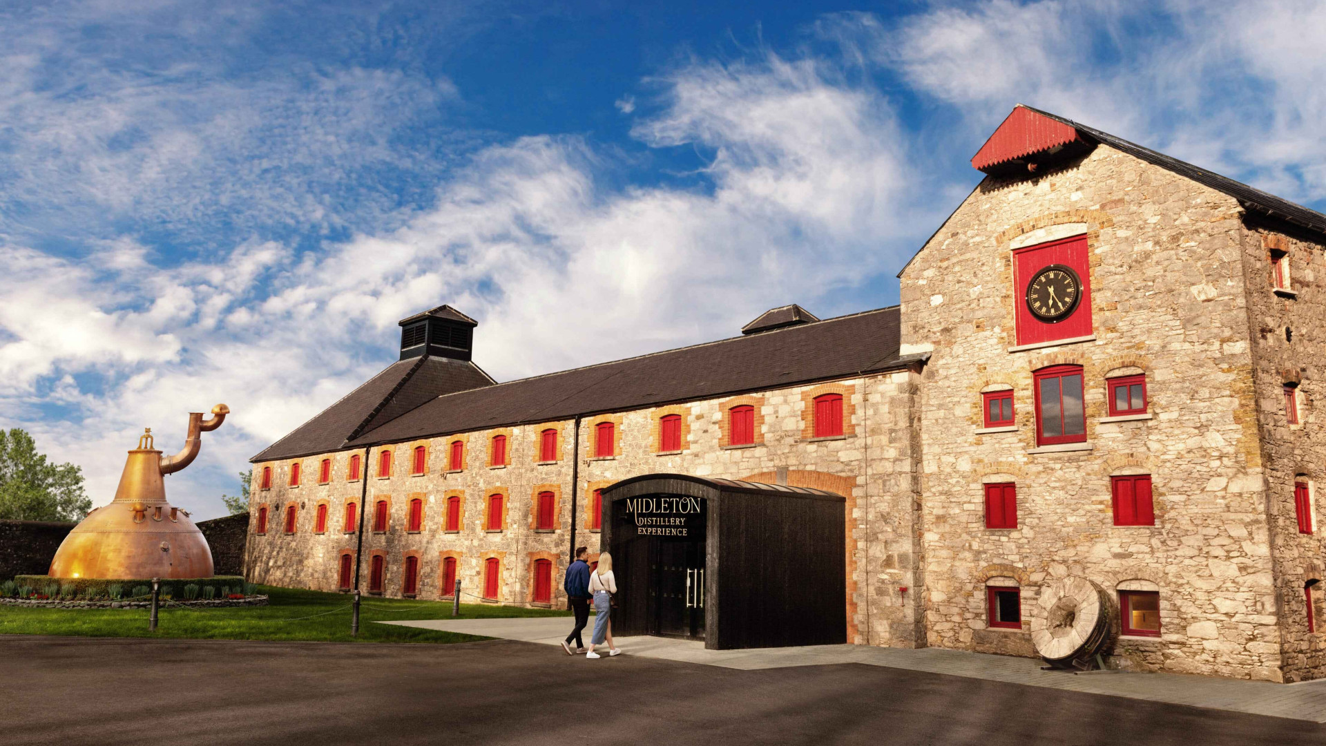 Midleton distillery experience    exterior www.midletonpark.com_v3